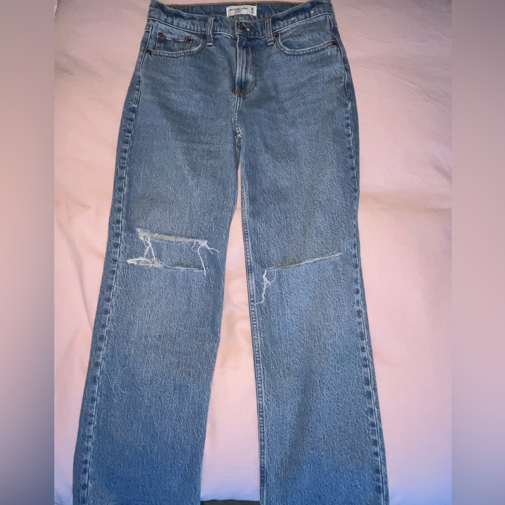 Abercrombie & Fitch Low Rise Baggy Jean